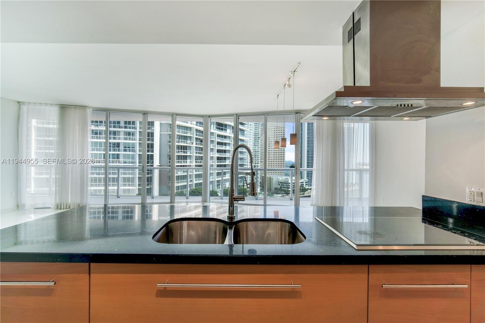 495 Brickell Ave #1804, Miami FL 33131