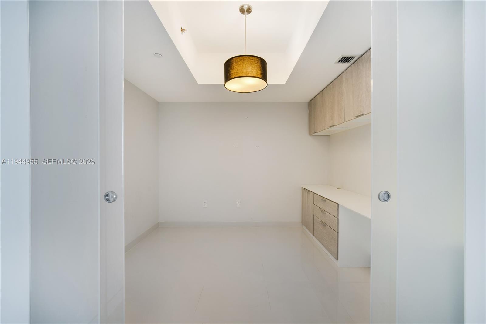 495 Brickell Ave #1804, Miami FL 33131