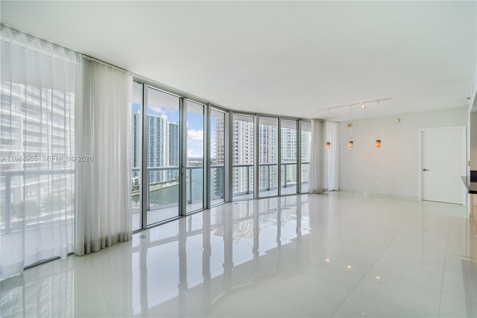 495 Brickell Ave #1804, Miami FL 33131