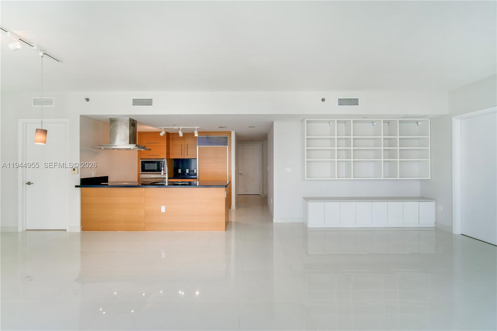 495 Brickell Ave #1804, Miami FL 33131