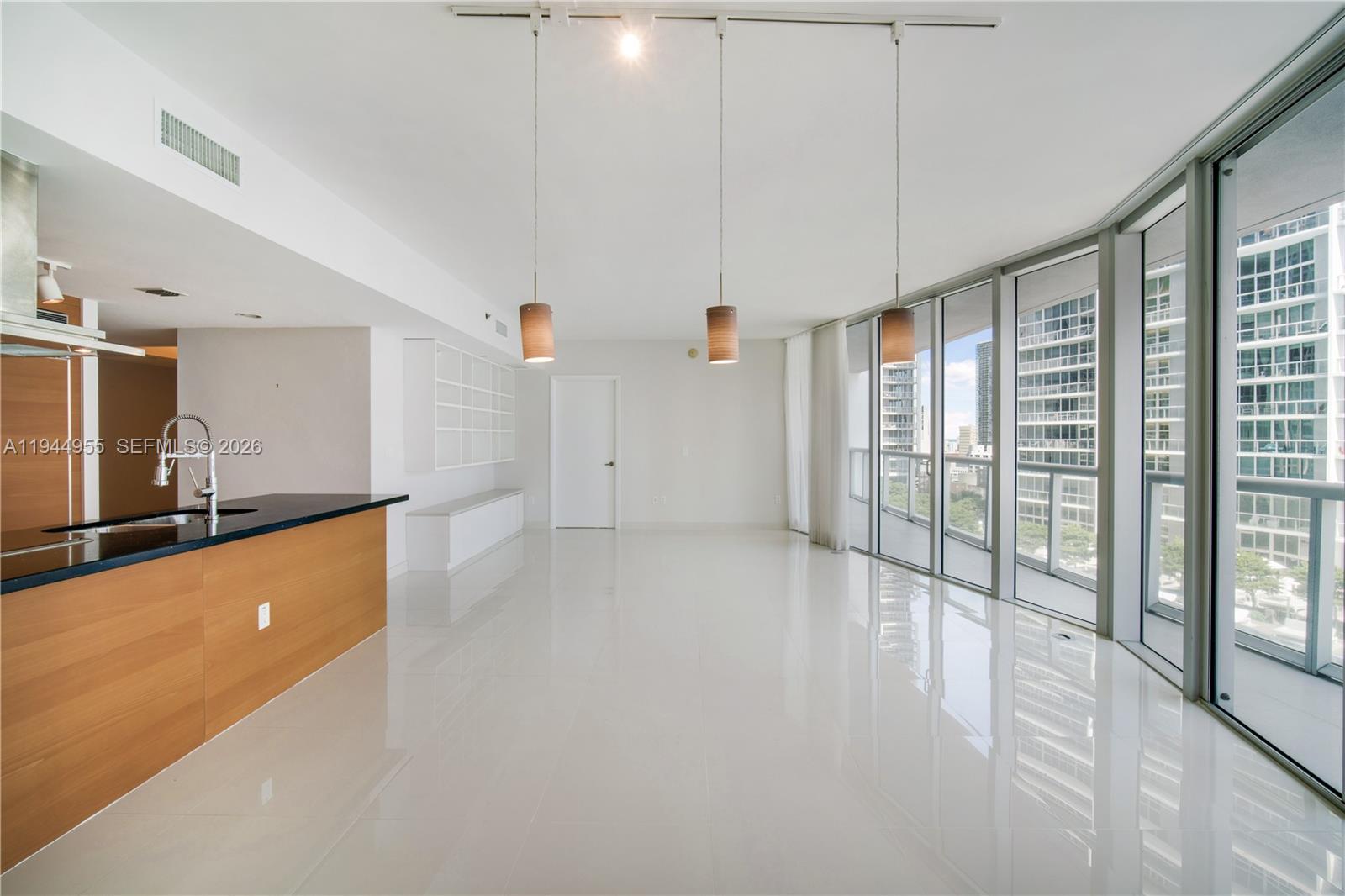 495 Brickell Ave #1804, Miami FL 33131