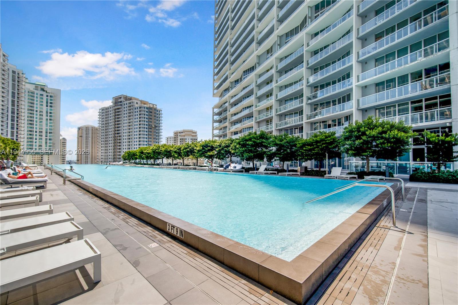 495 Brickell Ave #1804, Miami FL 33131