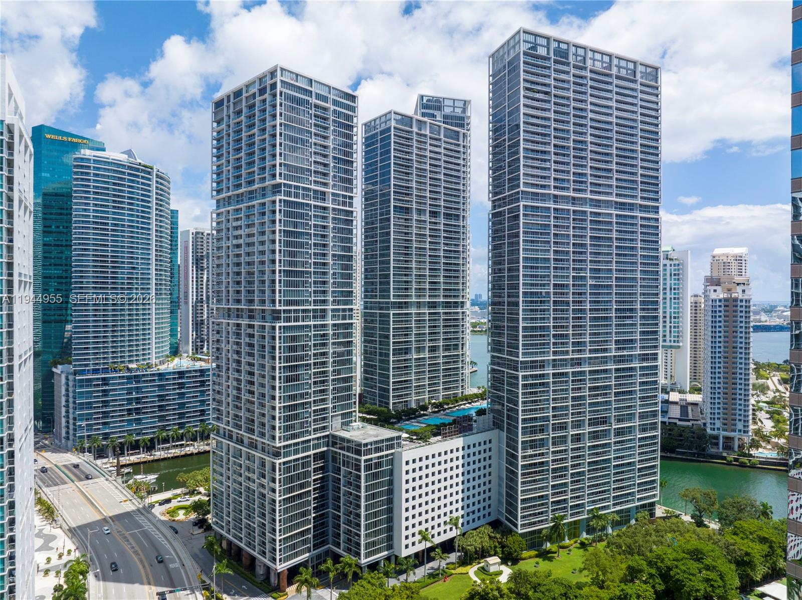 495 Brickell Ave #1804, Miami FL 33131