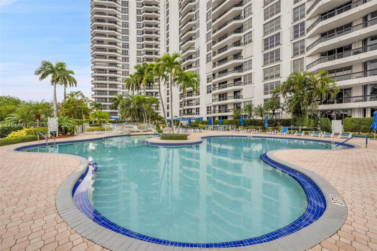 3530 Mystic Pointe Dr #303, Aventura FL 33180