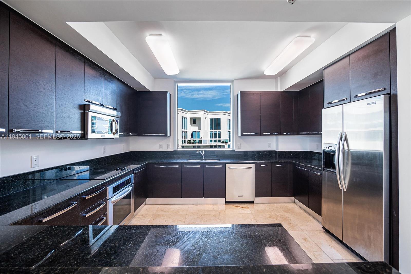 3030 NE 188 st #608, Aventura FL 33180