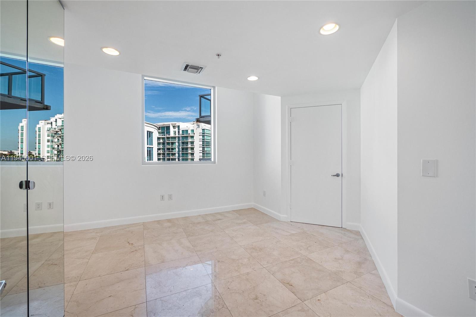3030 NE 188 st #608, Aventura FL 33180