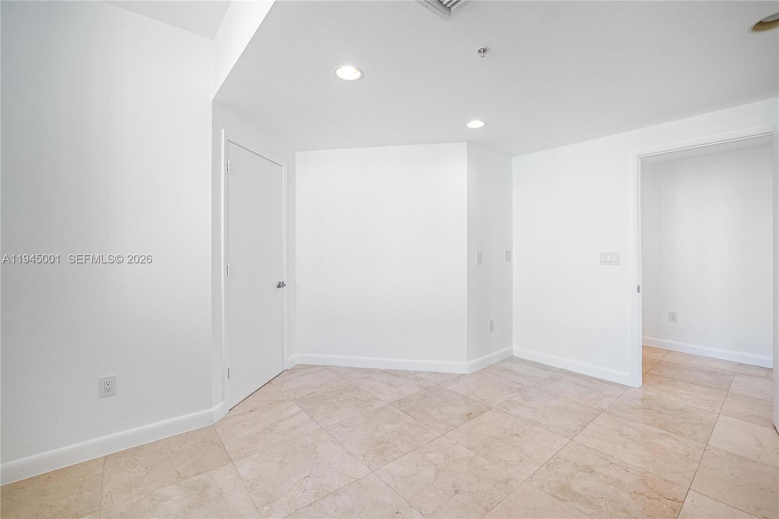 3030 NE 188 st #608, Aventura FL 33180