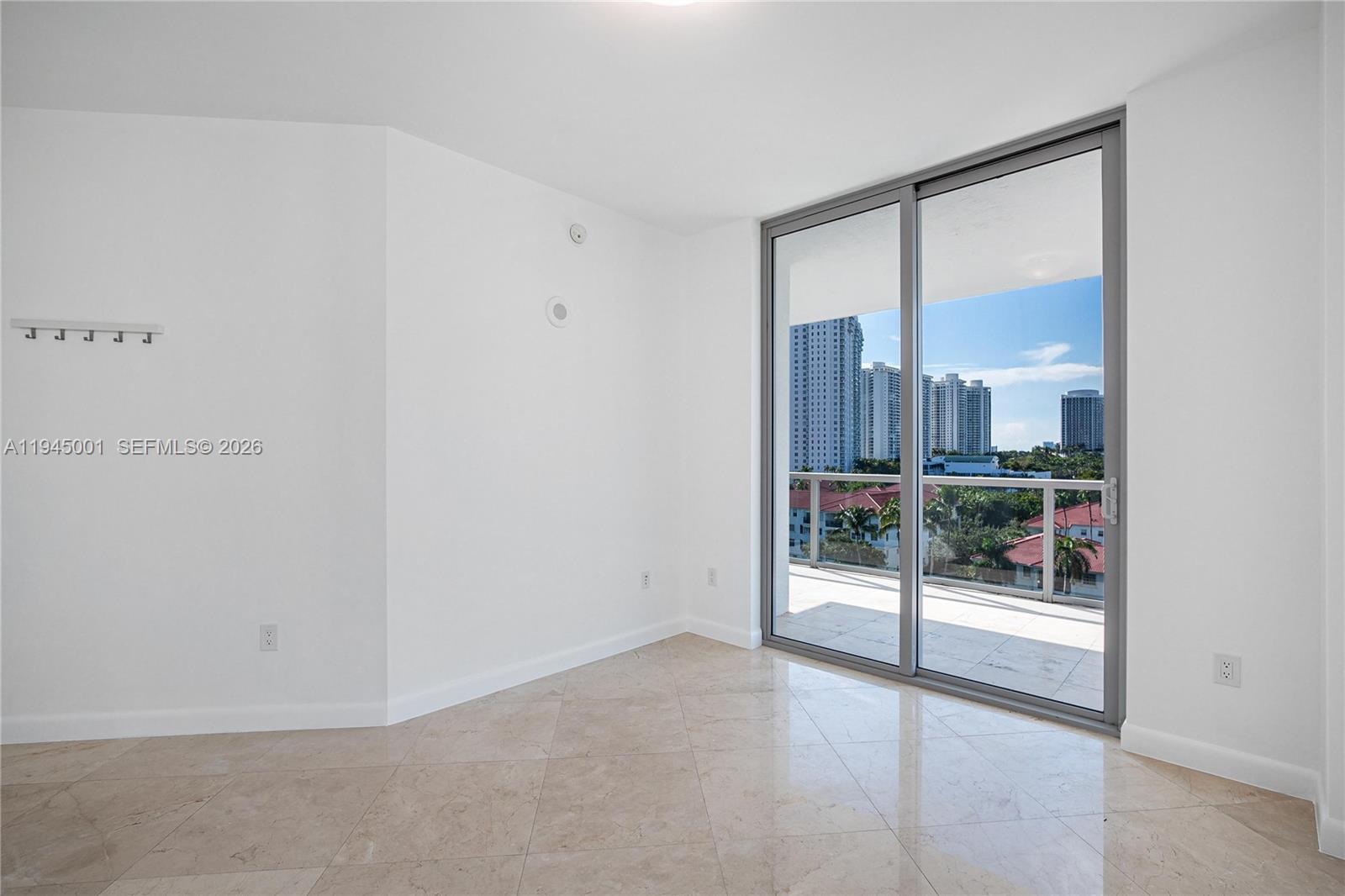 3030 NE 188 st #608, Aventura FL 33180