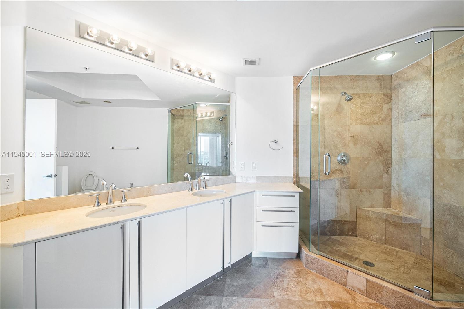 3030 NE 188 st #608, Aventura FL 33180