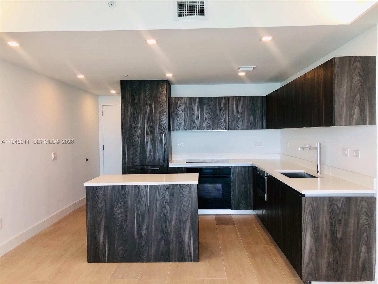 3131 NE 7th Ave #3305, Miami FL 33137