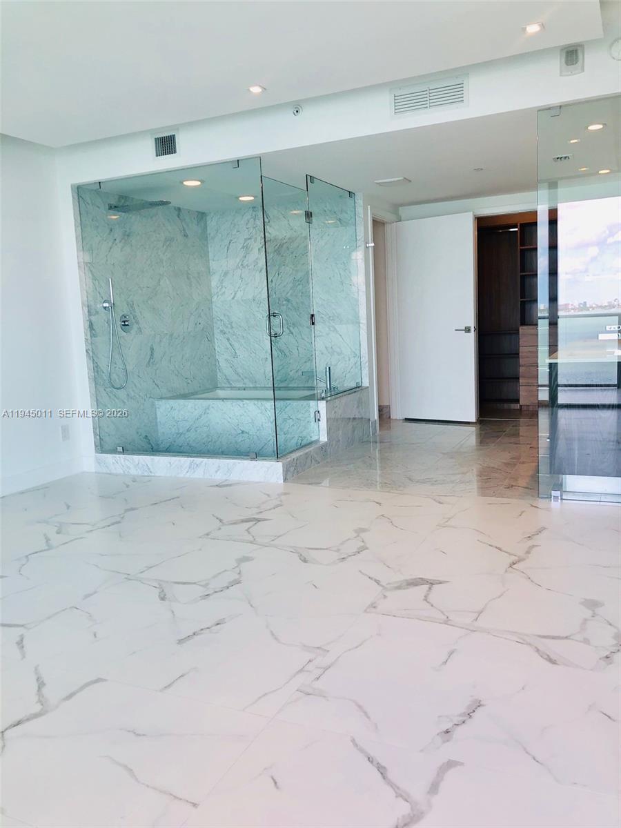 3131 NE 7th Ave #3305, Miami FL 33137