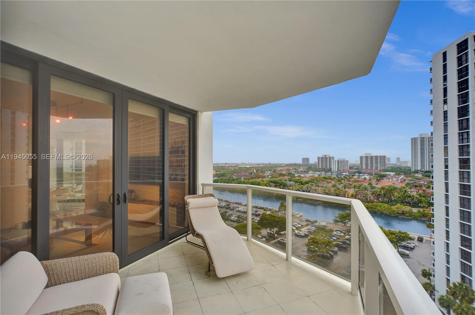 20281 E Country Club Dr #1002, Aventura FL 33180