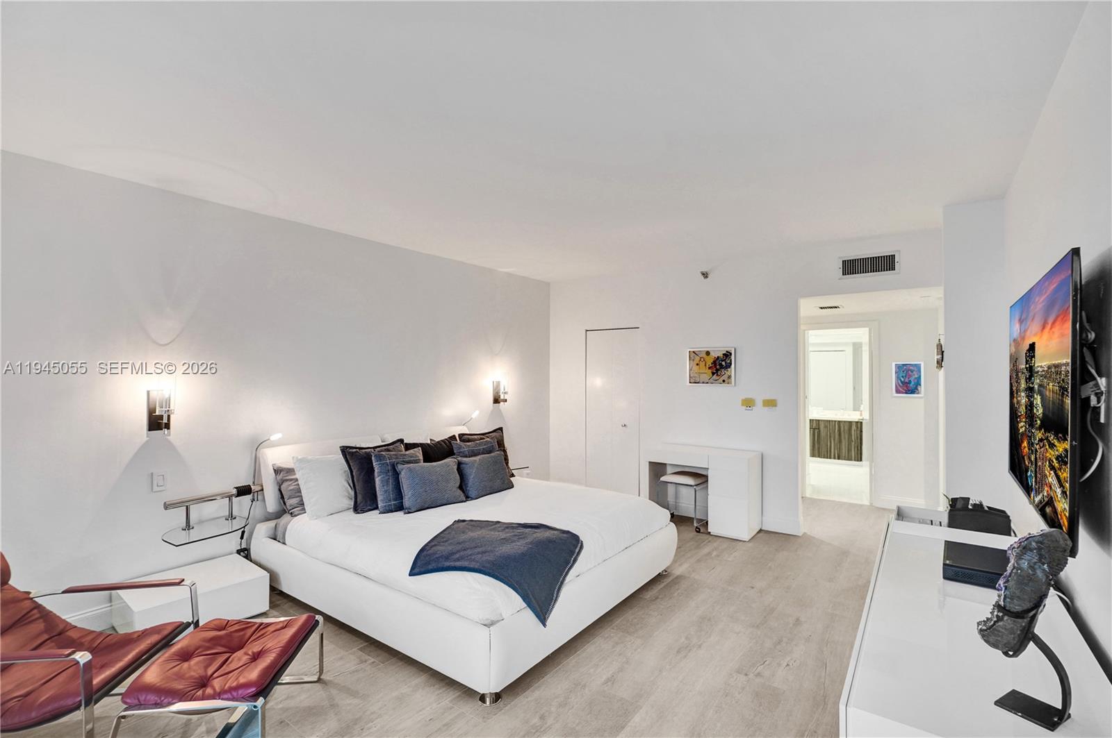 20281 E Country Club Dr #1002, Aventura FL 33180