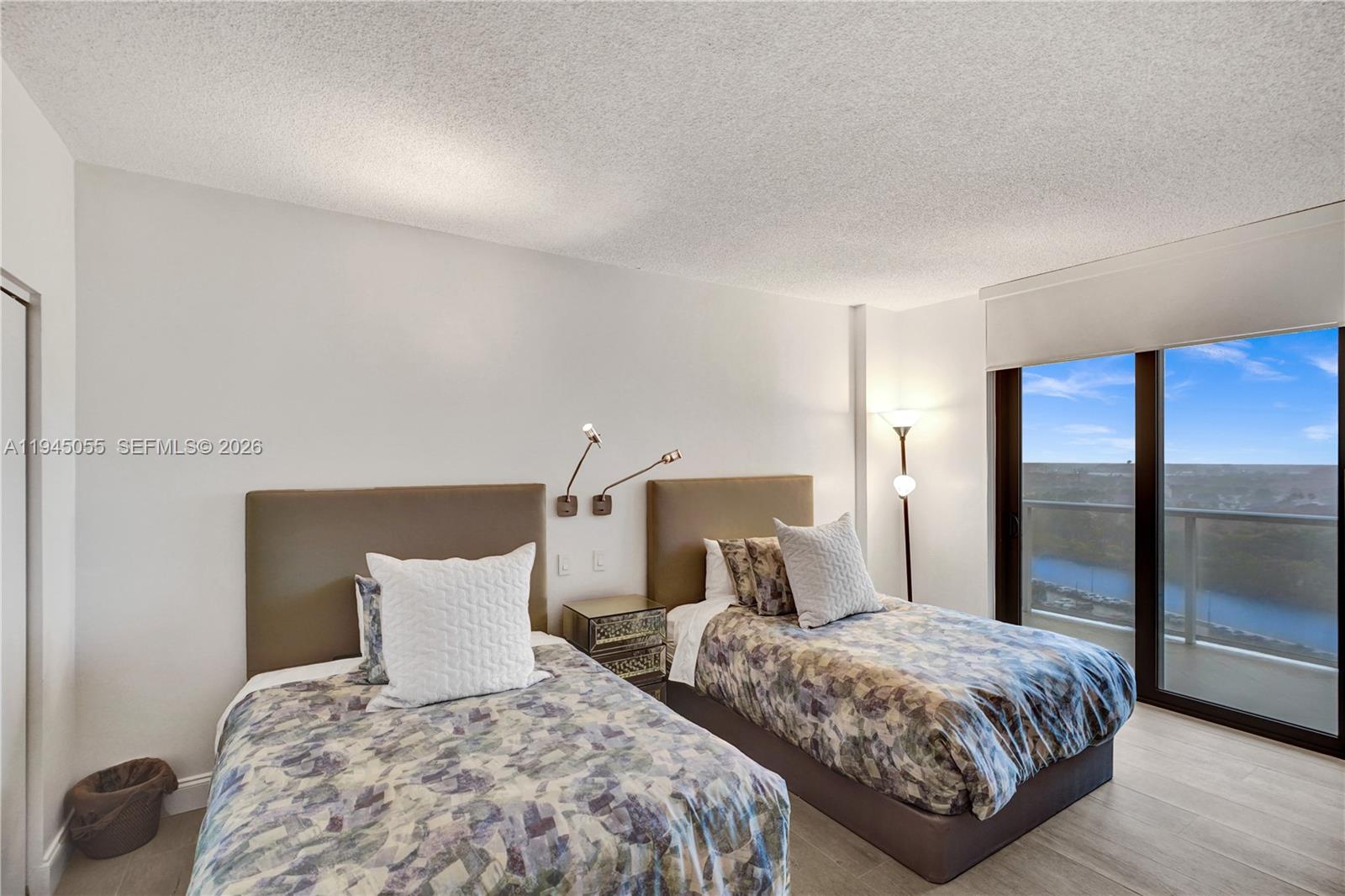 20281 E Country Club Dr #1002, Aventura FL 33180