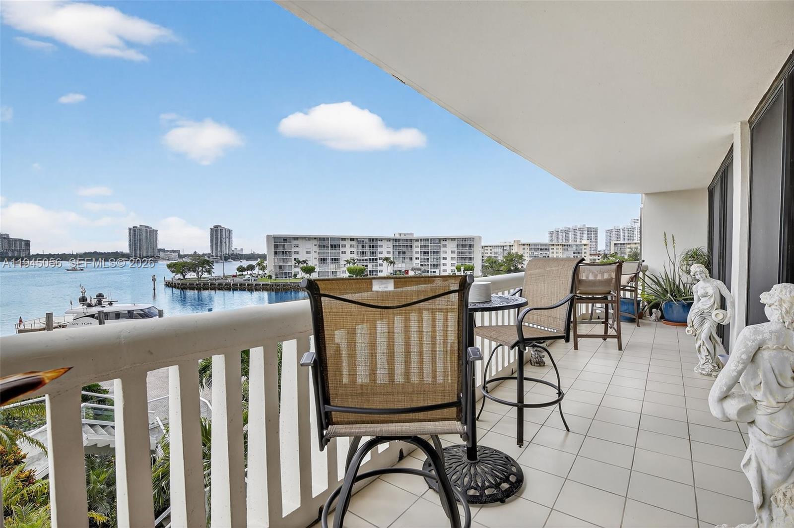 1000 Island Blvd #312, Aventura FL 33160