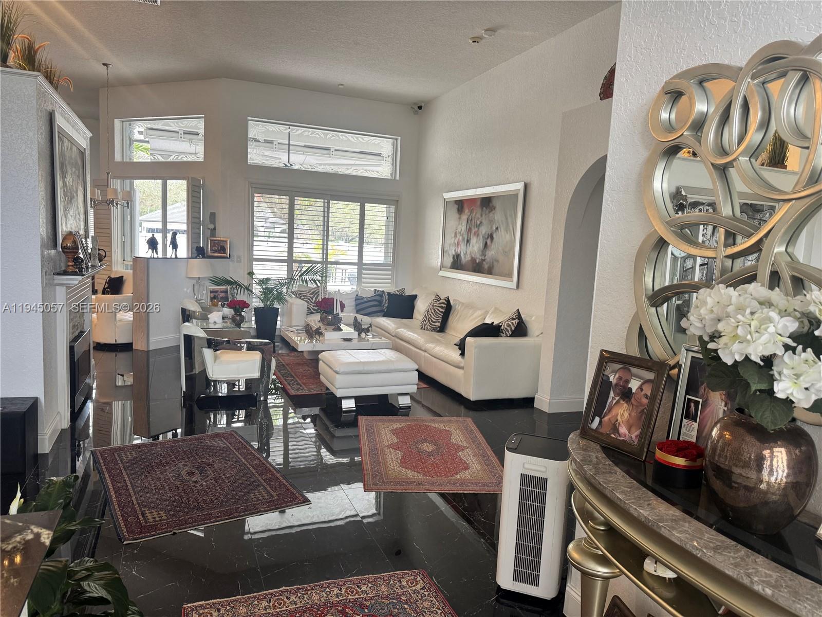 13707 NW 21st St, Pembroke Pines FL 33028