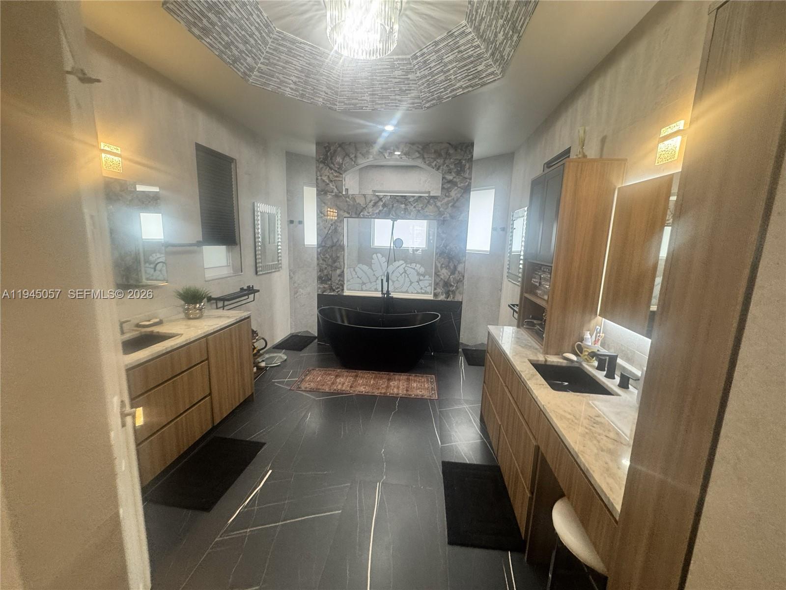 13707 NW 21st St, Pembroke Pines FL 33028