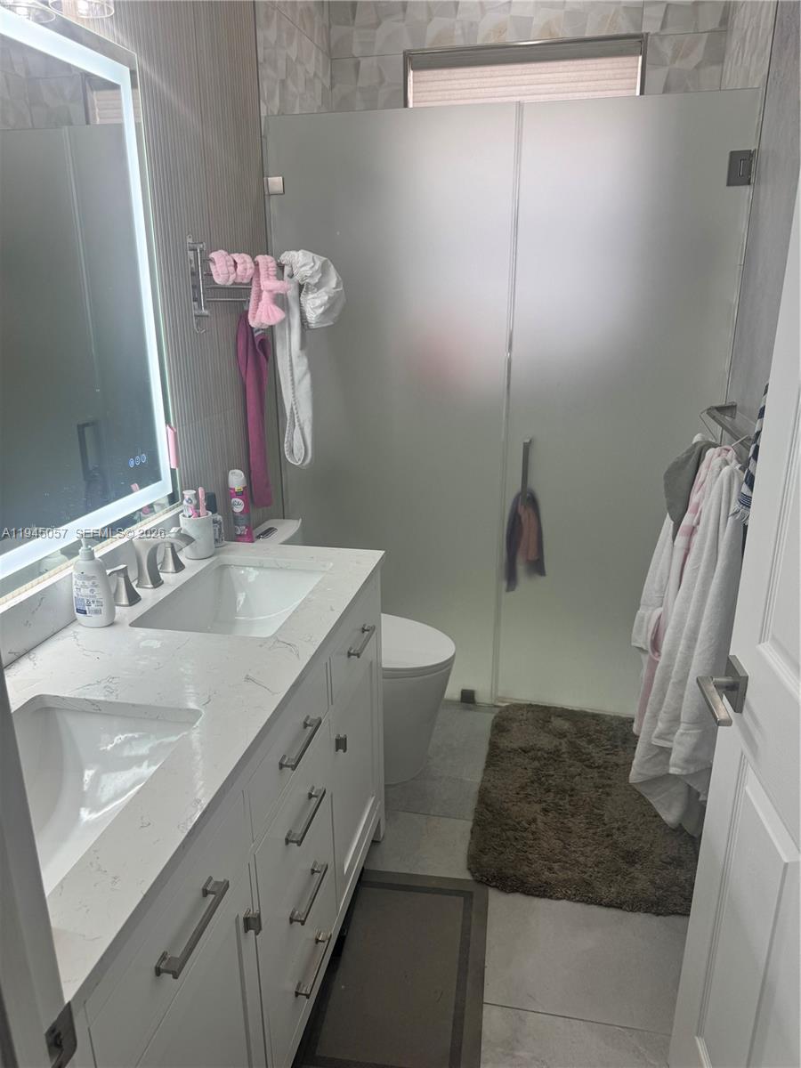 13707 NW 21st St, Pembroke Pines FL 33028