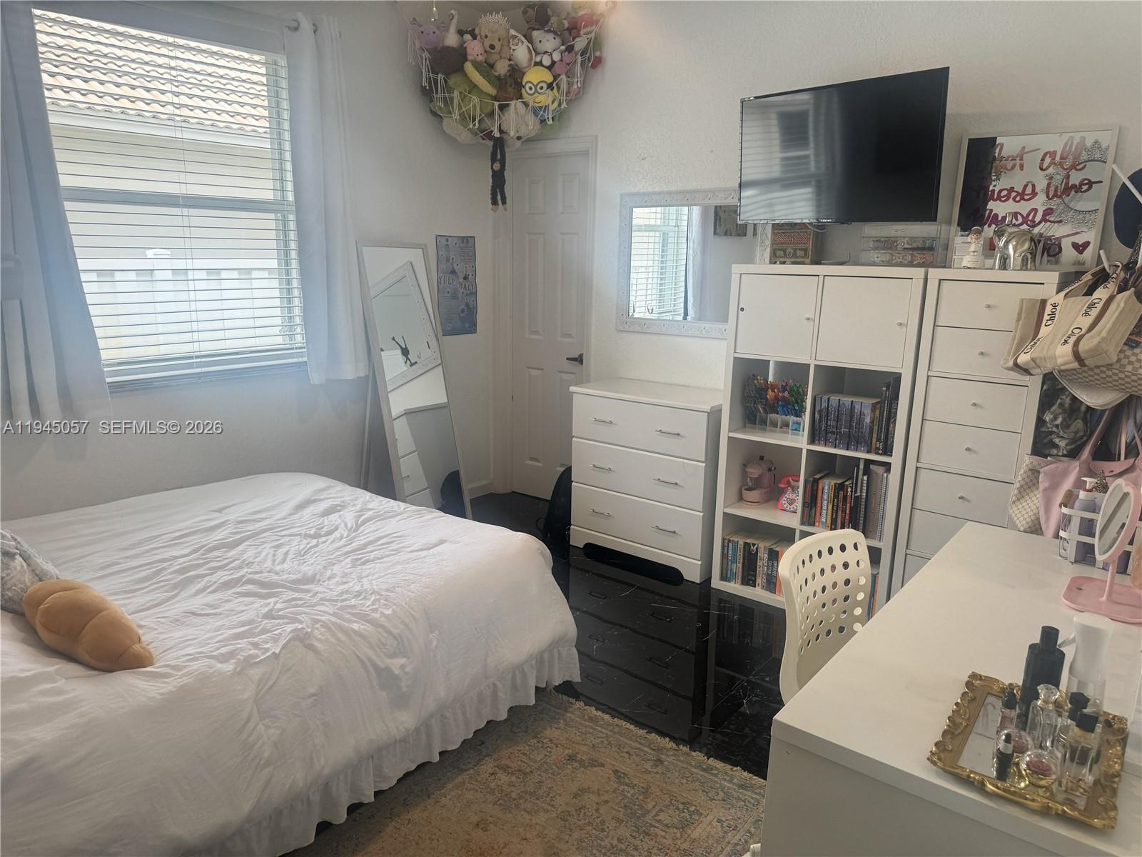 13707 NW 21st St, Pembroke Pines FL 33028