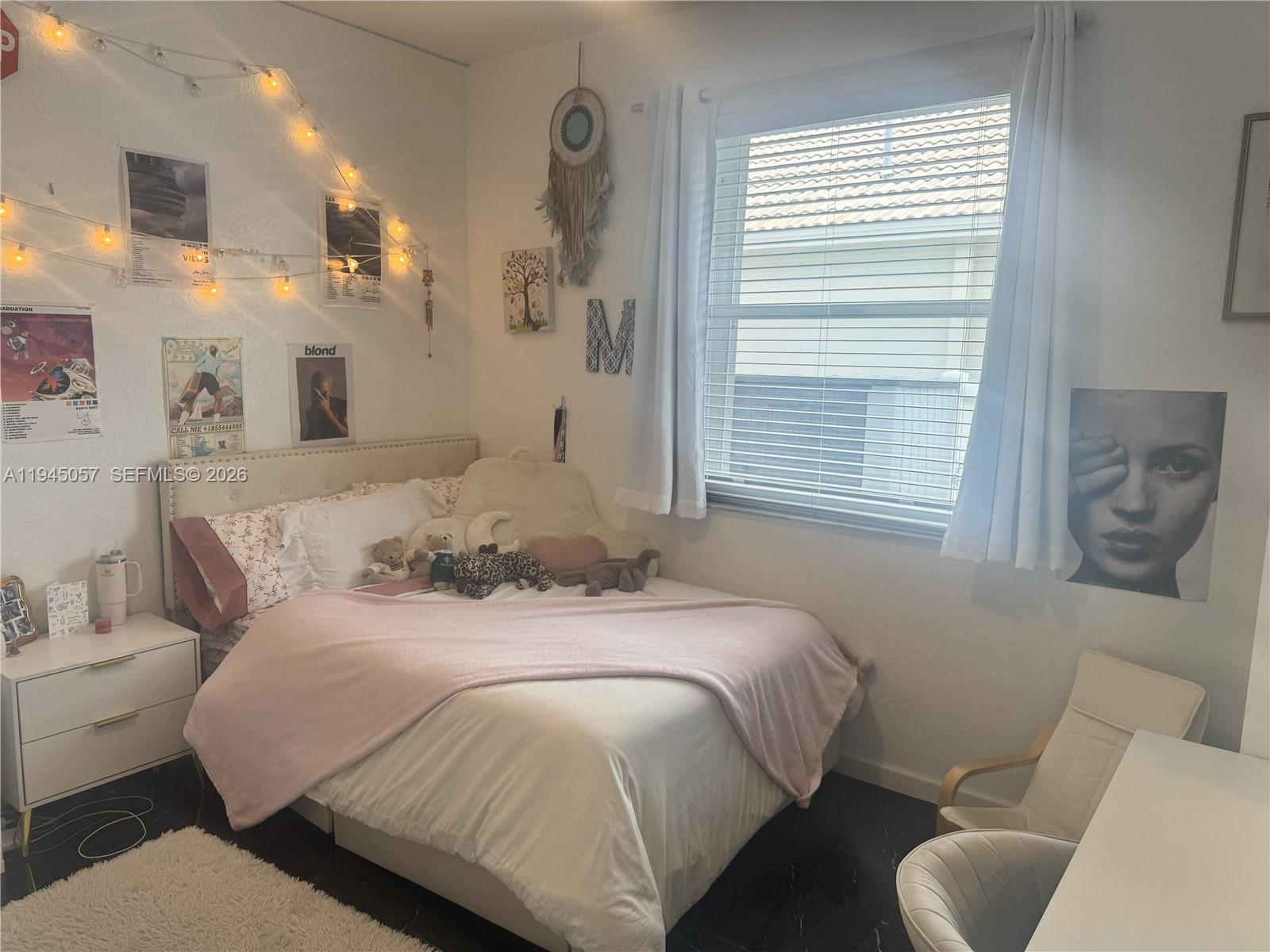13707 NW 21st St, Pembroke Pines FL 33028