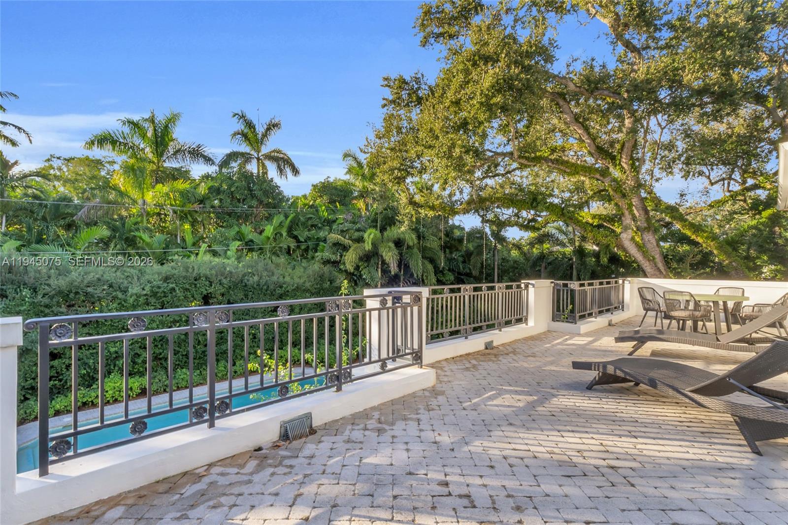 7426 SW 49th Pl, Miami FL 33143