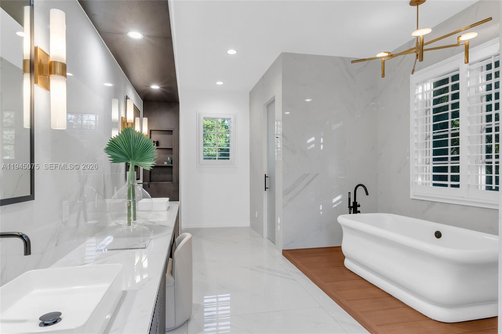 7426 SW 49th Pl, Miami FL 33143
