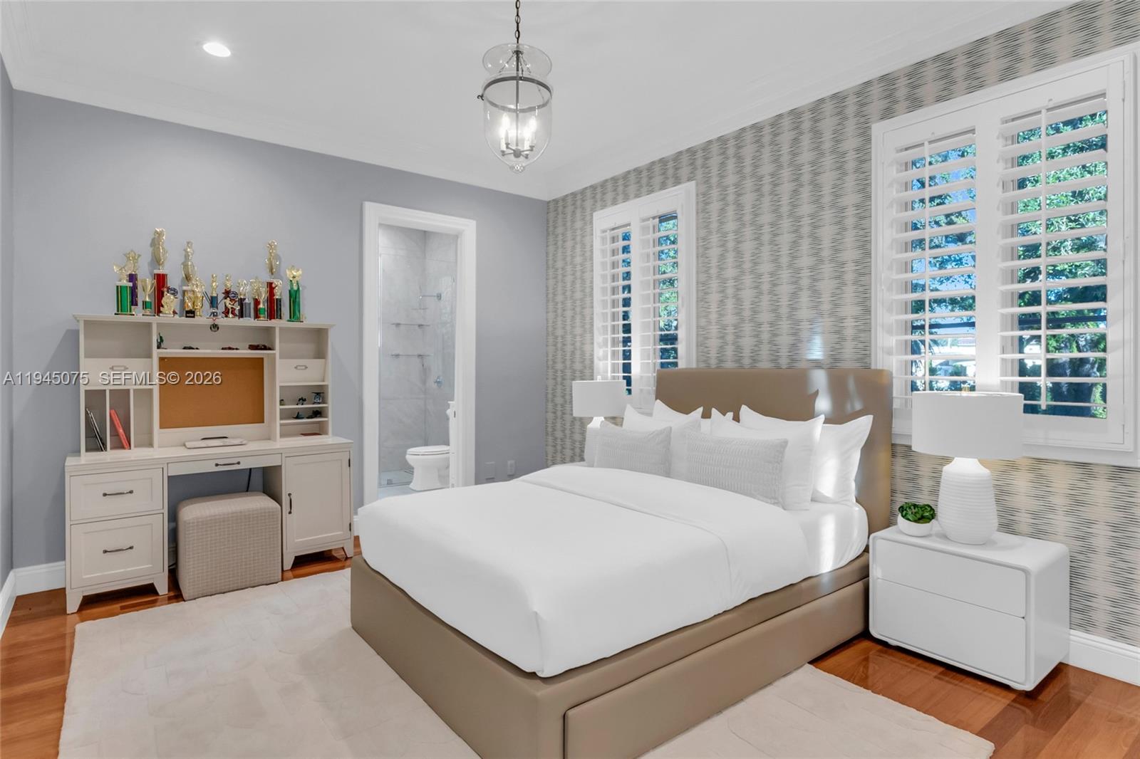 7426 SW 49th Pl, Miami FL 33143