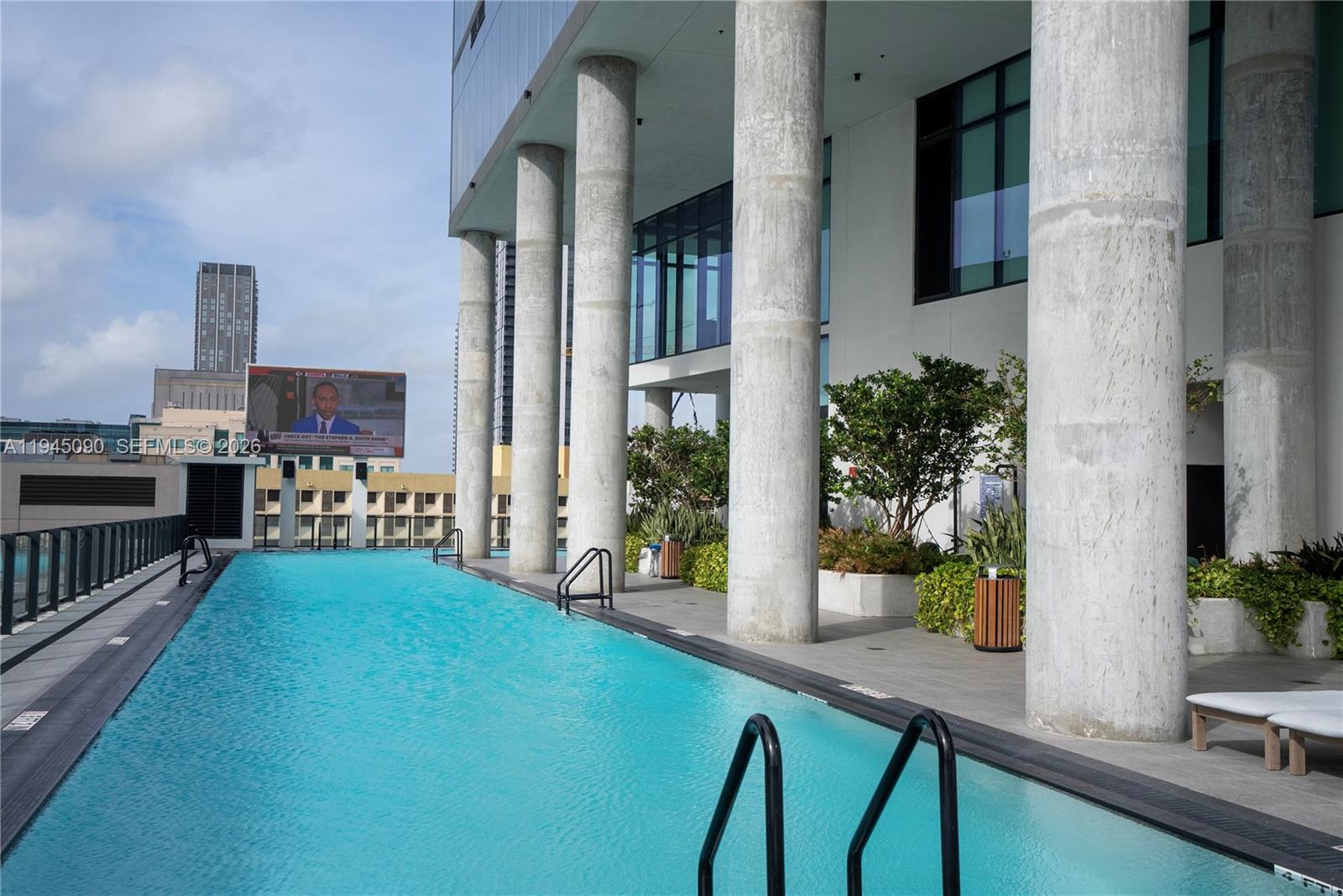398 NE 5th St #1617, Miami FL 33132
