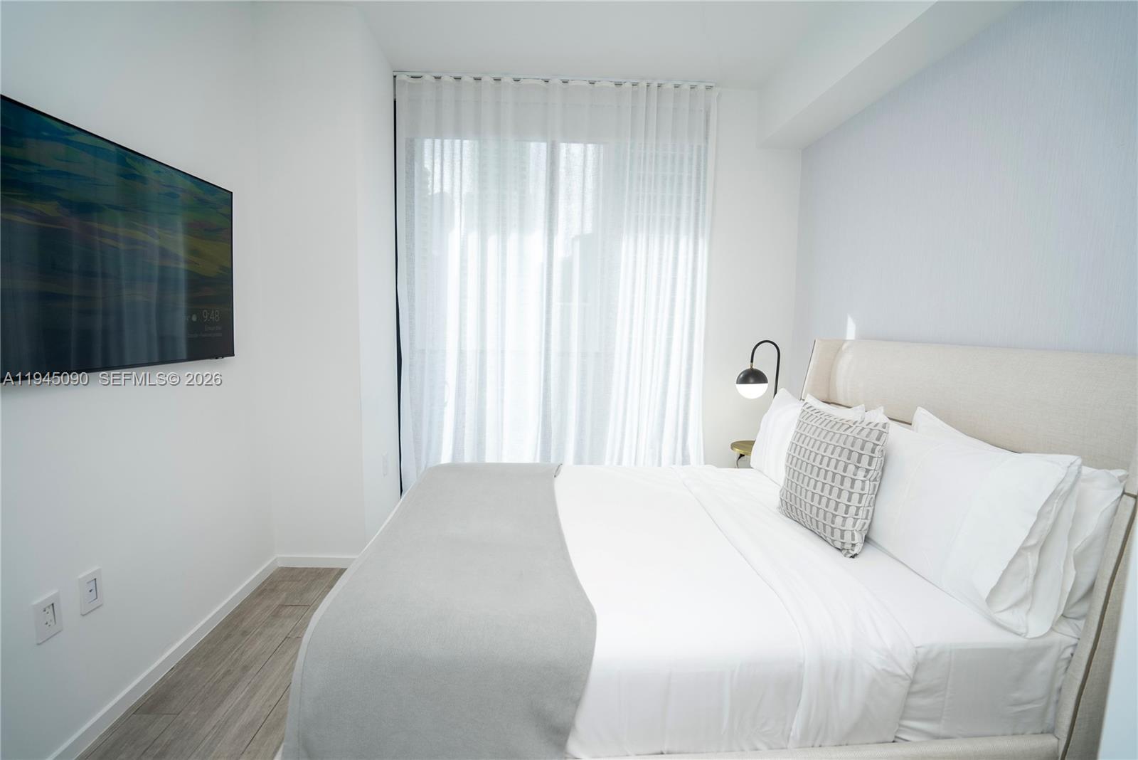398 NE 5th St #1617, Miami FL 33132