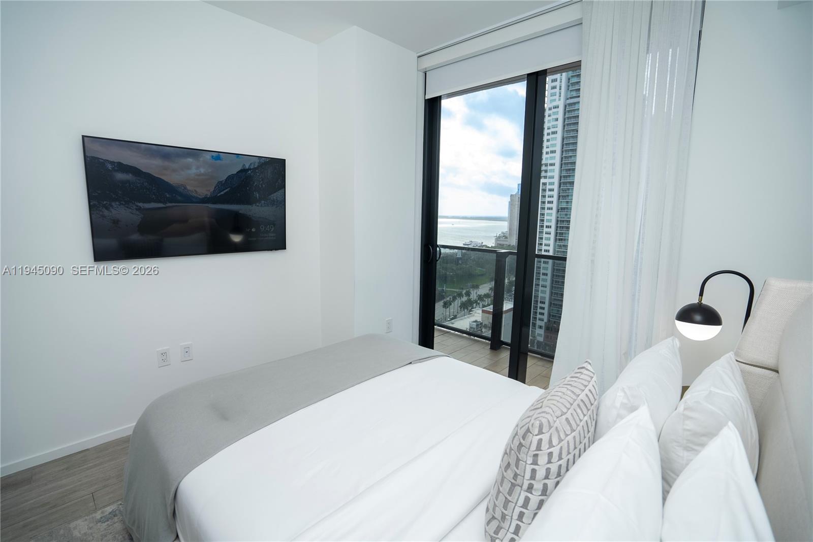 398 NE 5th St #1617, Miami FL 33132