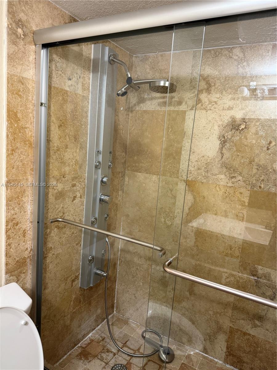 3745 NE 171st St #40, North Miami Beach FL 33160
