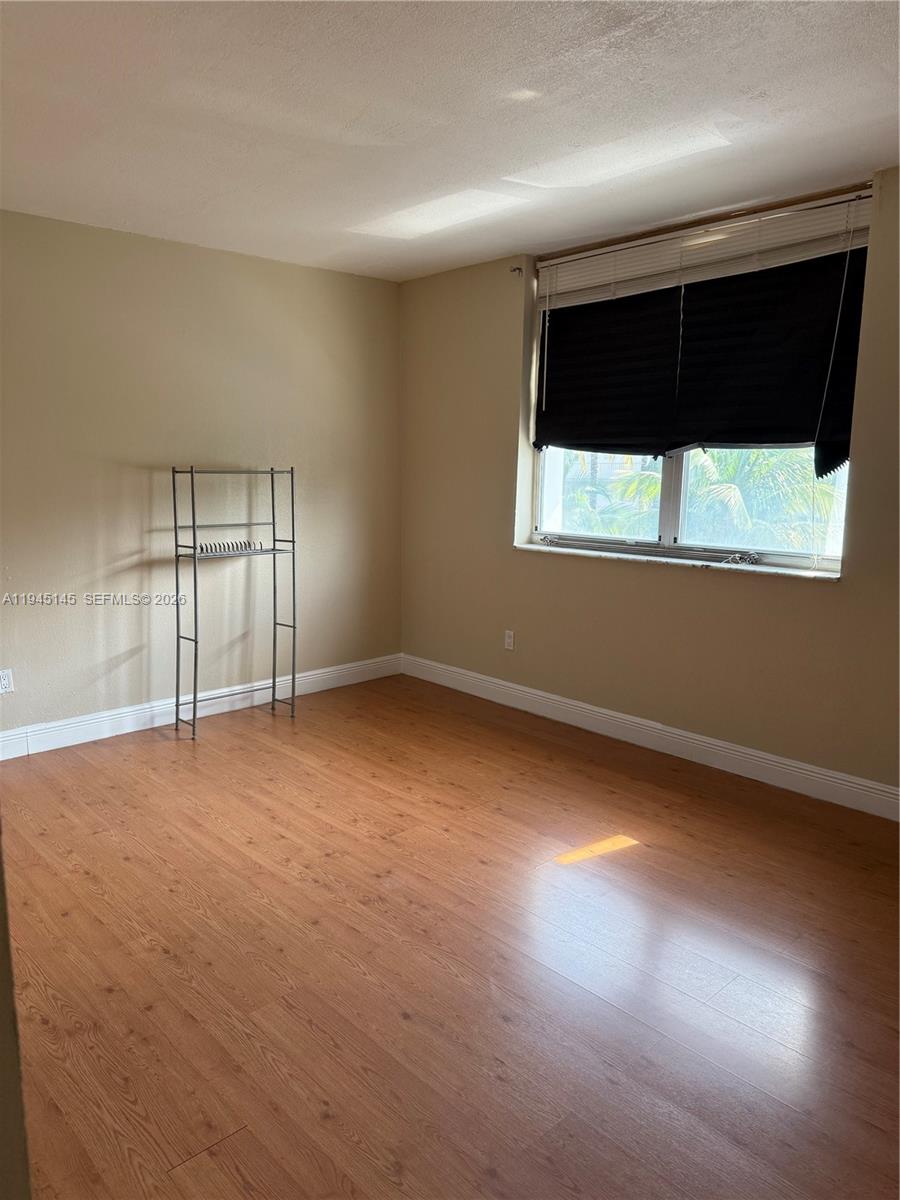 3745 NE 171st St #40, North Miami Beach FL 33160