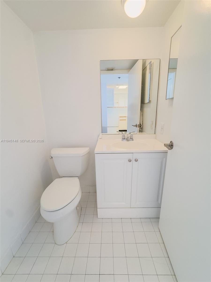 540 Brickell Key Dr #1201, Miami FL 33131
