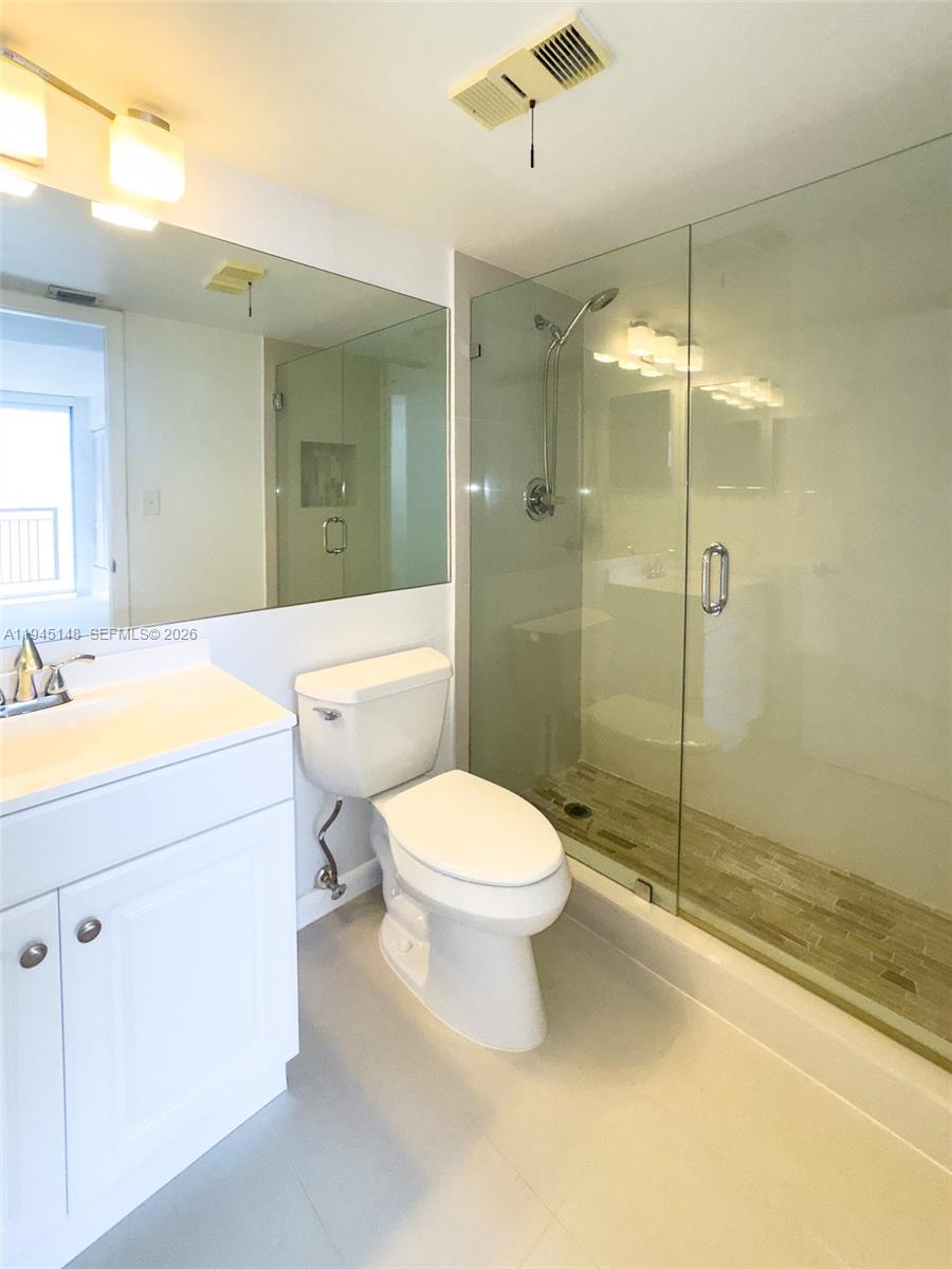 540 Brickell Key Dr #1201, Miami FL 33131