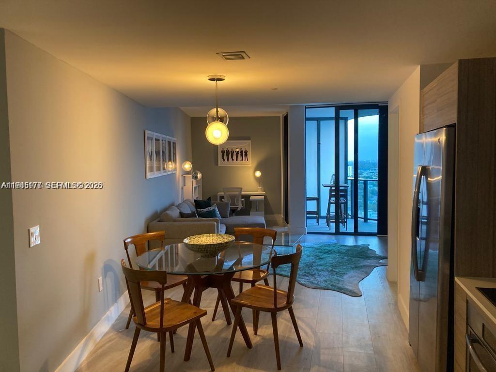 121 NE 34th St #1914, Miami FL 33137