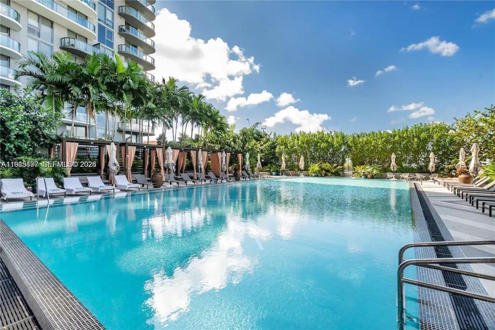 121 NE 34th St #1914, Miami FL 33137