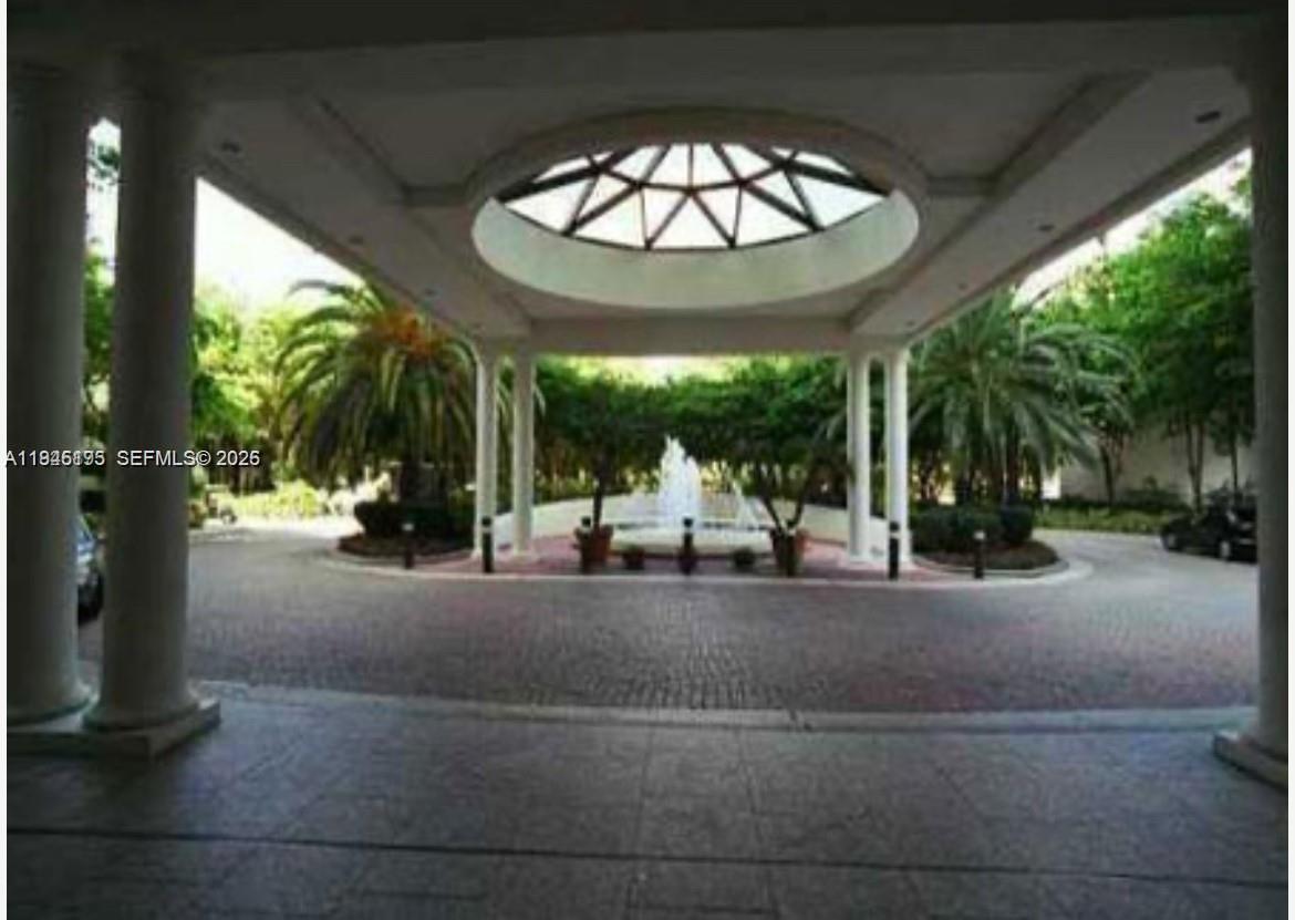 3000 Island Blvd #325, Aventura FL 33160