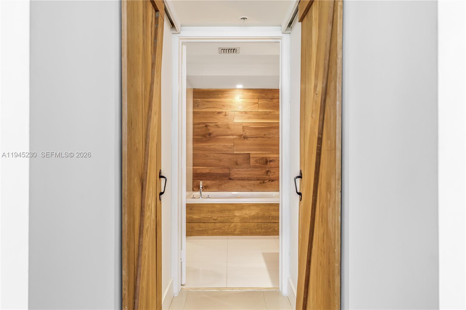 1800 Sunset Harbour Dr #2203, Miami Beach FL 33139