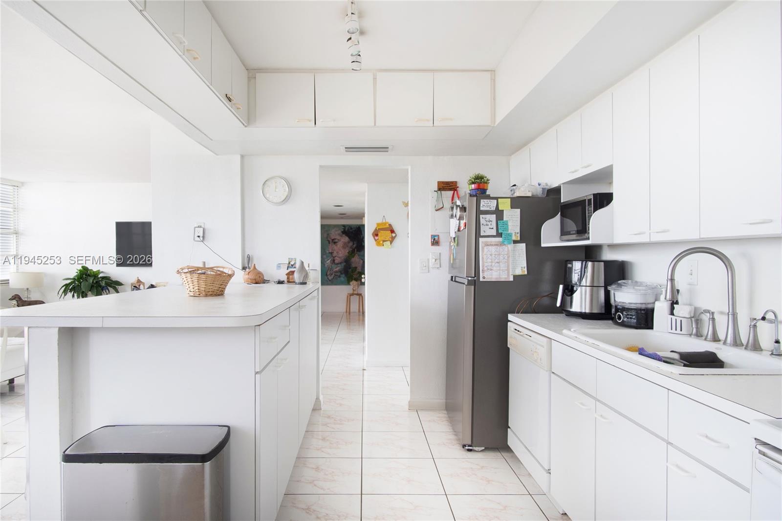 11930 N Bayshore Dr #609, North Miami FL 33181