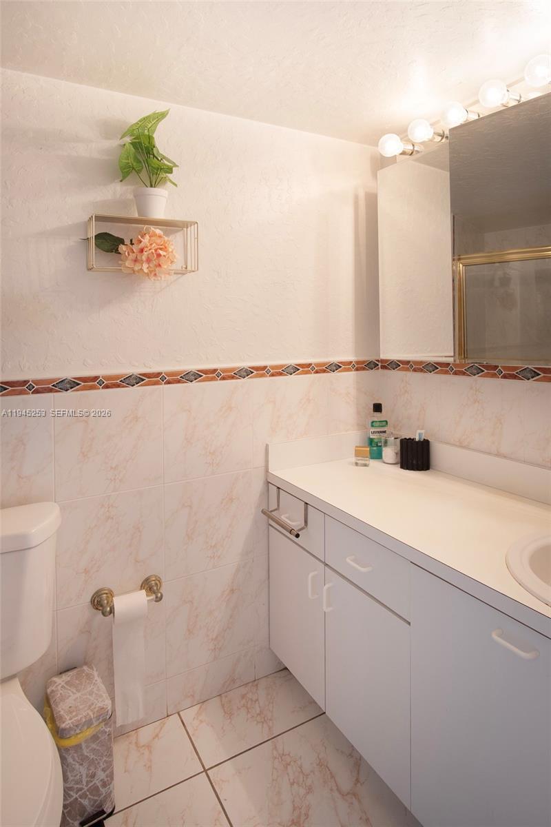 11930 N Bayshore Dr #609, North Miami FL 33181