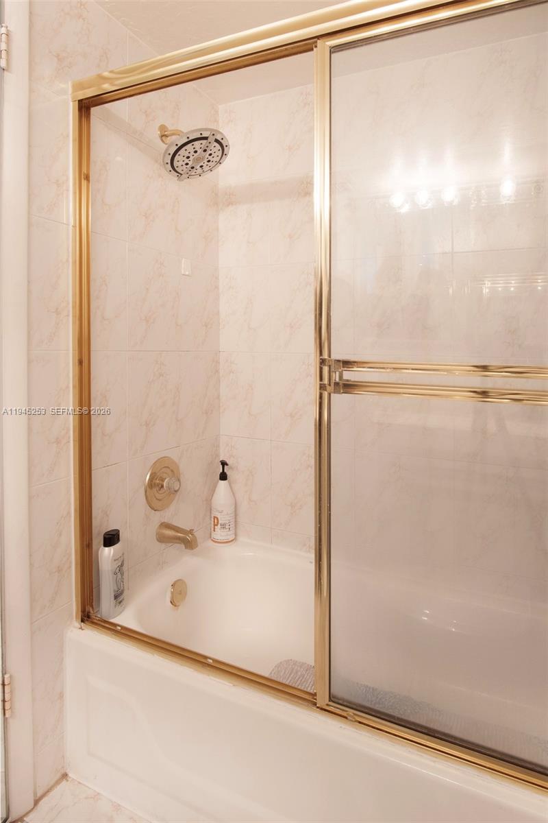 11930 N Bayshore Dr #609, North Miami FL 33181