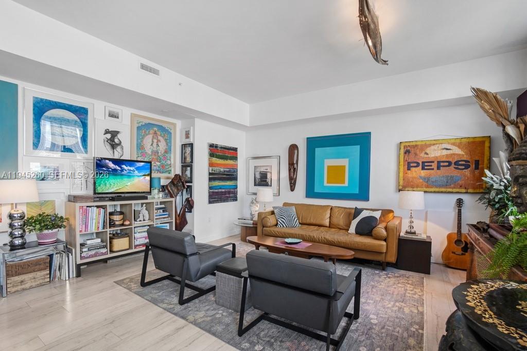 601 NE 27th St #1505, Miami FL 33137