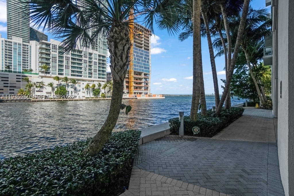 601 NE 27th St #1505, Miami FL 33137