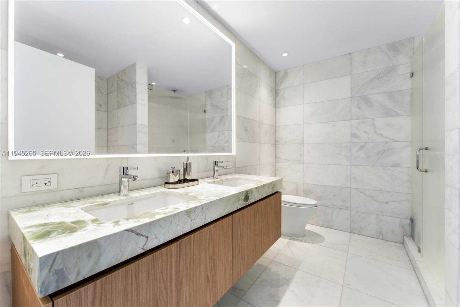 500 Alton Rd #2105, Miami Beach FL 33139