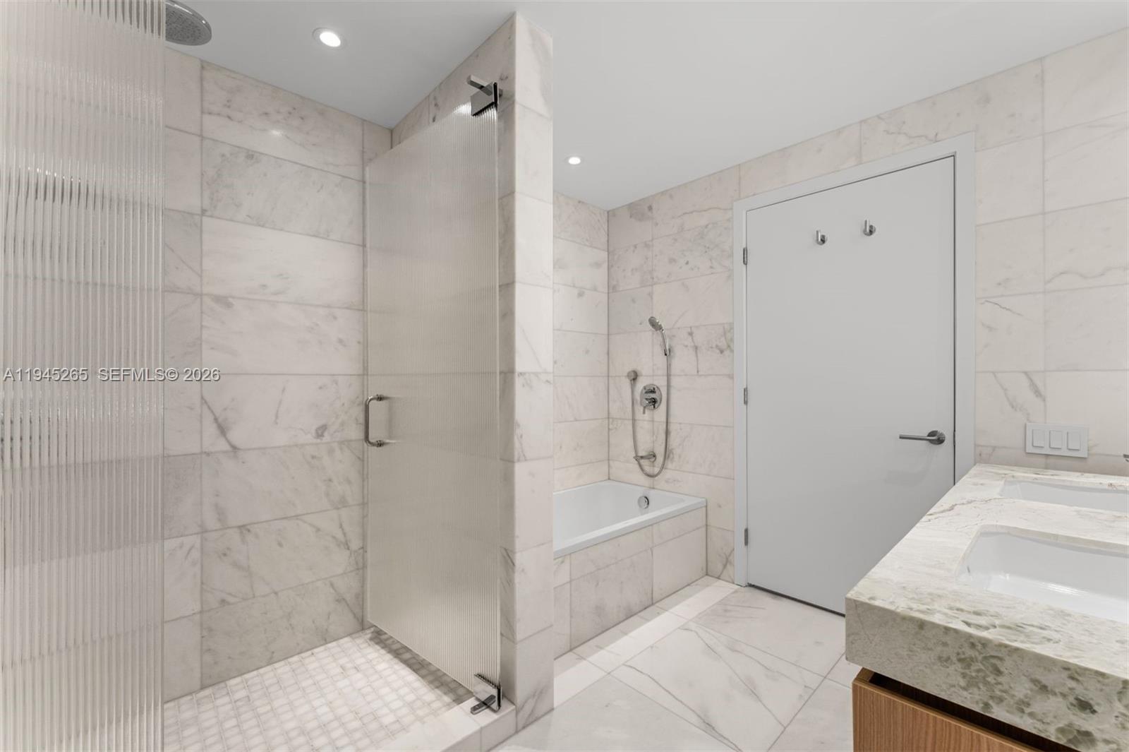 500 Alton Rd #2105, Miami Beach FL 33139