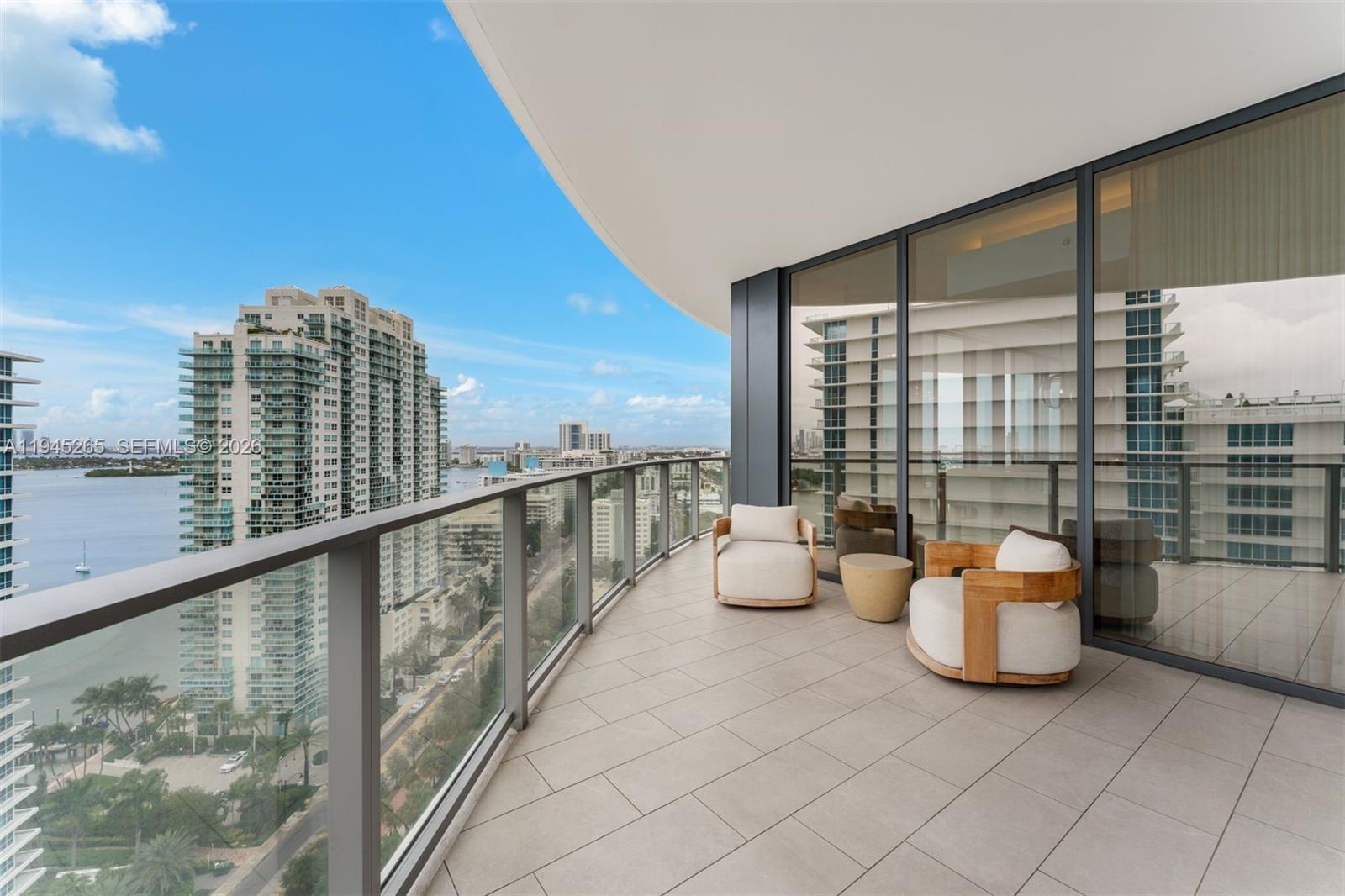 500 Alton Rd #2105, Miami Beach FL 33139