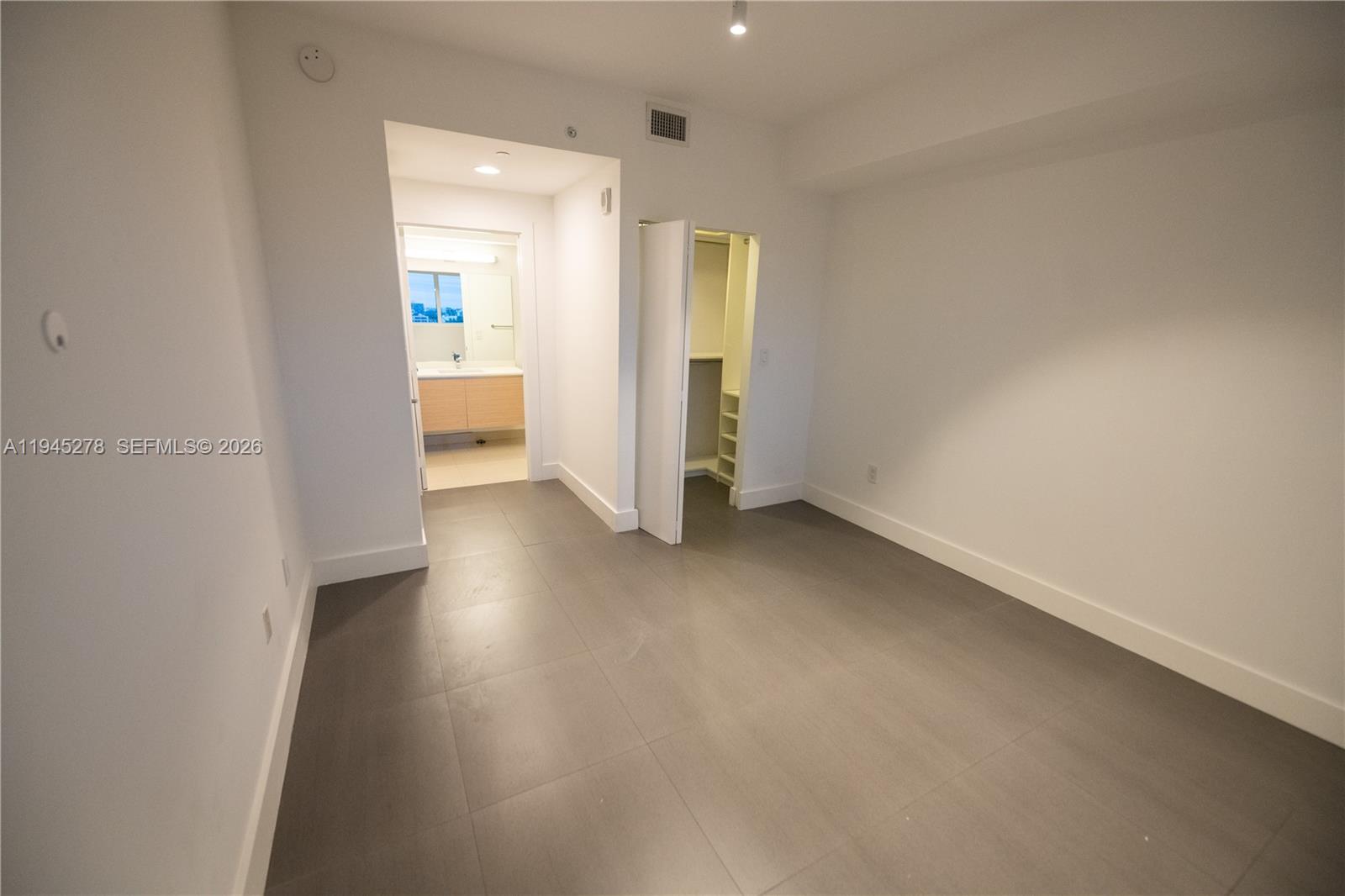 600 NE 27 St #1602, Miami FL 33137