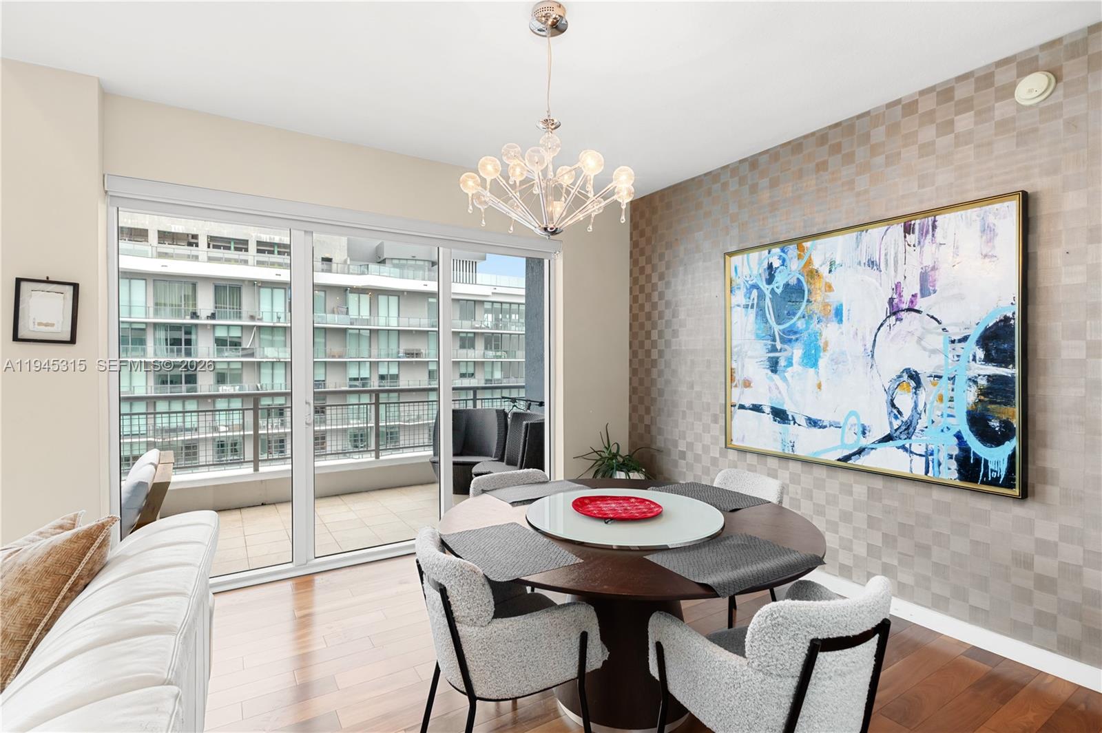60 SW 13th St #5012, Miami FL 33130