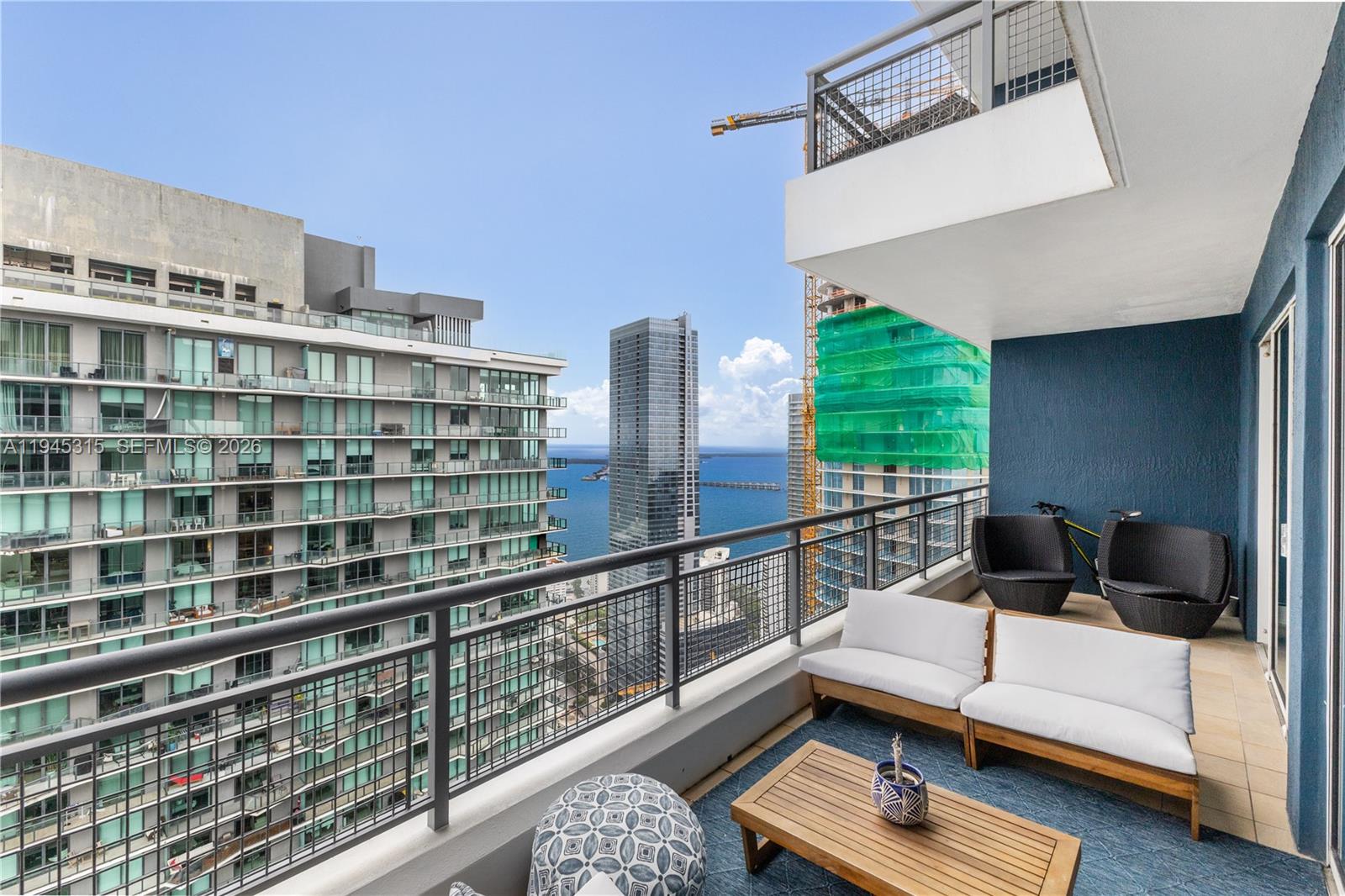 60 SW 13th St #5012, Miami FL 33130