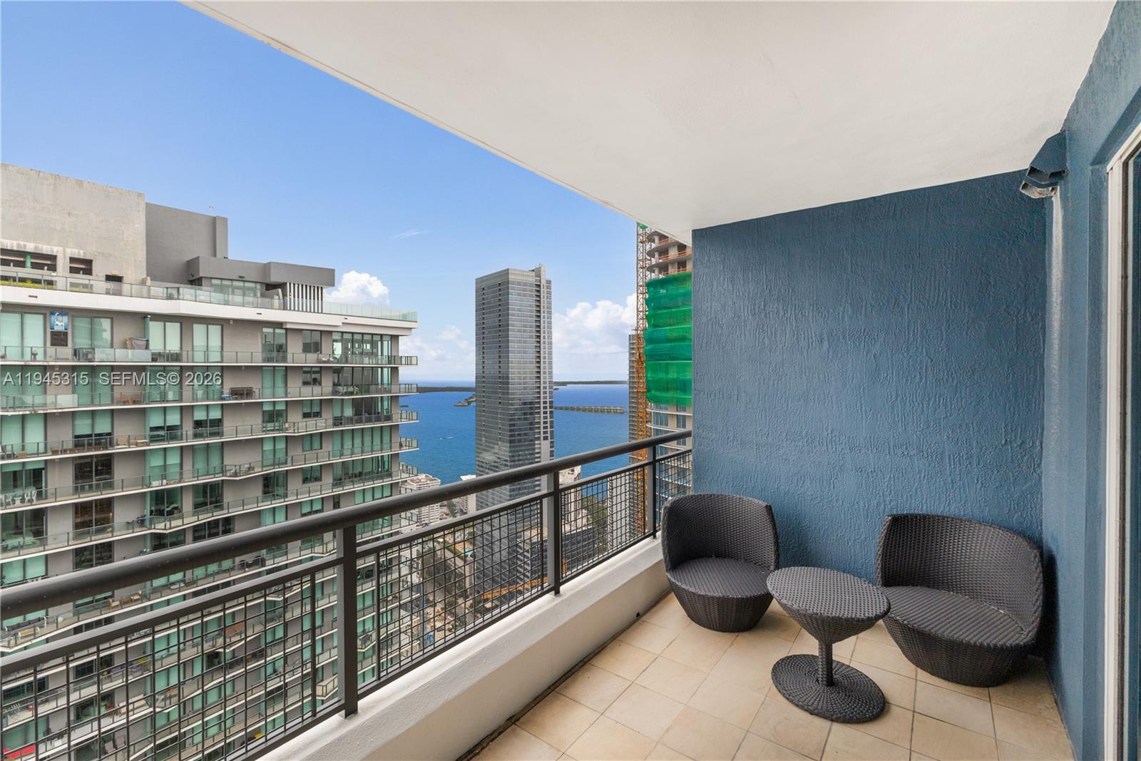 60 SW 13th St #5012, Miami FL 33130